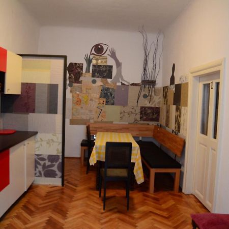 סיביו Hostel Pangeea חדר תמונה